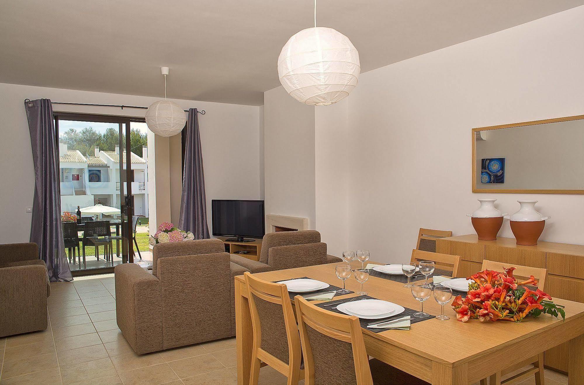 Alto Fairways Aparthotel Alvor Exteriör bild